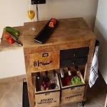 Appartement And Perstel